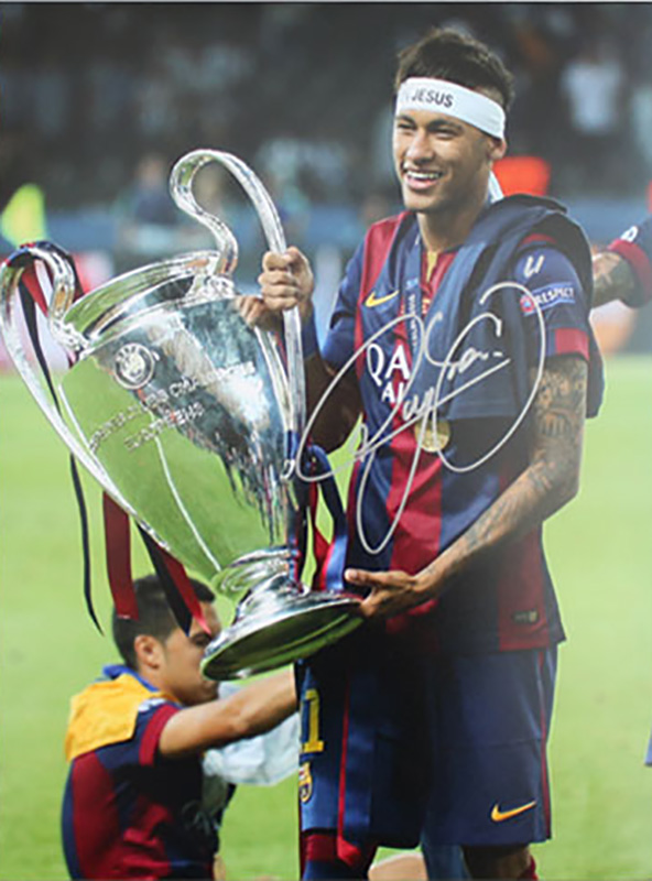 ネイマール Jr. 直筆サインフォト 2014-15 FC バルセロナ UEFAチャンピオンズリーグファイナルウィナー (Signed Neymar  Jr. Barcelona Photo ：UCL 2015 Final Winners) 8/25入荷！ | カードファナティック