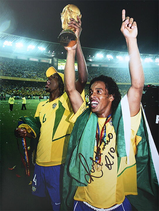 楽天市場】ロナウジーニョ 直筆サインフォト ブラジル代表 2002 FIFA  