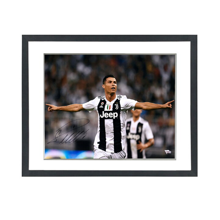楽天市場 クリスティアーノ ロナウド ユヴェントス 直筆サインフォト 額装 Cristiano Ronaldo Juventus Hands Out Autographed 16x Photo Framed カードファナティック