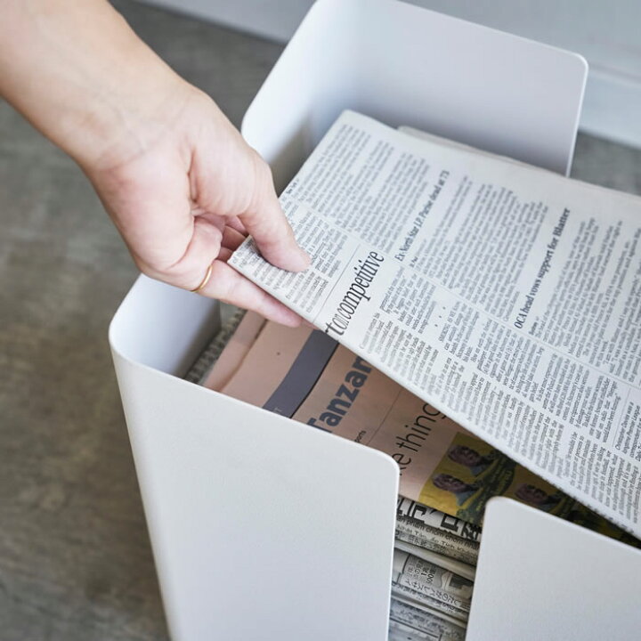 新聞 ストッカー おしゃれ カゴ キャスター キャスター付き ラック ワイヤーバスケット 収納 古新聞 回収箱 新聞ラック 白 週刊誌 雑誌 黒 新作からsaleアイテム等お得な商品 満載 カゴ