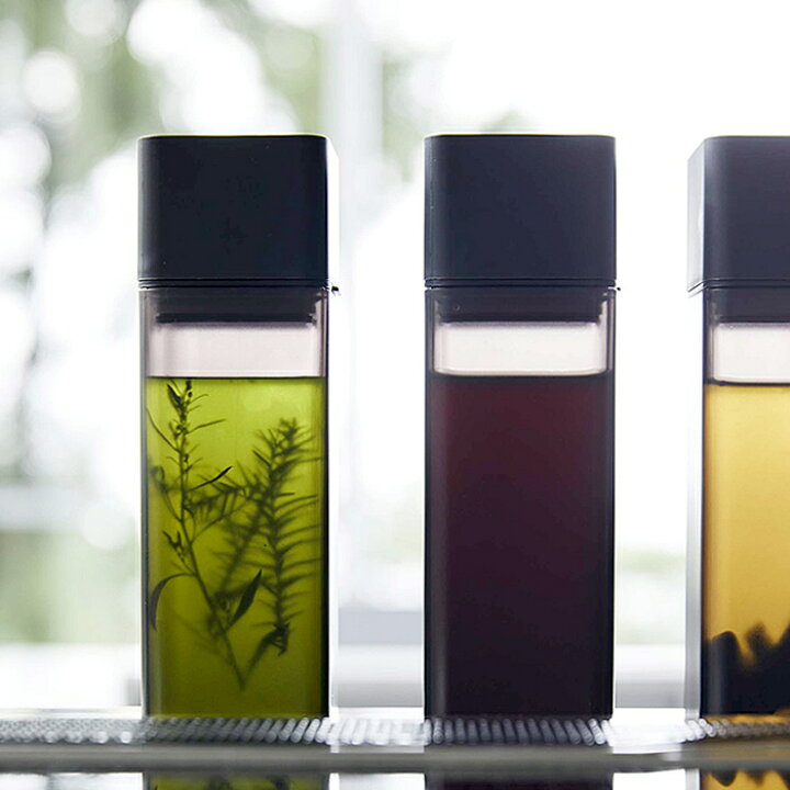 楽天市場 詰め替え用調味料ボトル タワー Tower 250ml 調味料 液体 ボトル 液体調味料 4842 4843 オイルボトル ビネガーボトル 醤油ボトル 調味料入れ 縦 キッチン用品 おしゃれ シンプル ホワイト ブラック 山崎実業 Yamazaki Carro デザイン雑貨カロ