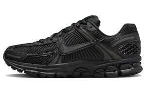 �y�V�i�E���K�i�E���������z�i�C�L Nike Zoom Vomero 5 Triple Black BV1358-003 �X�j�[�J�[ �����Y ��������