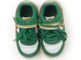 ナイキ NIKE スニーカー 靴13cm〜 男の子 白・グリーン・ゴールド 子供服 ベビー服 キッズ アウトレット ユーズド 【中古】キッズ・ベビー・マタニティ