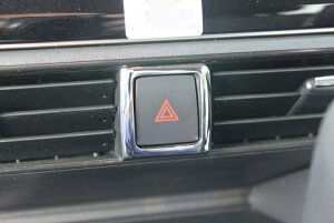 SX^[@Op[cyfCYnCEFCX^[B44WnznU[hXCb`O@͕ʓr܂B