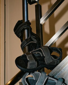 HI-TEC / TROPIC HT TR004 CHARCOAL nCebN Xj[J[T_