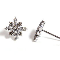 楽天市場】ピアス k18 雪の結晶の通販 
