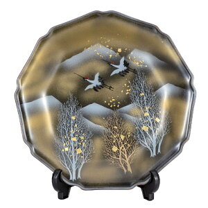 {̓`H|iyJāz10M Vږؗ Mt@JĂ̏M͂ĂȂ̋Ԃ؂₩ɍʂĂ܂B