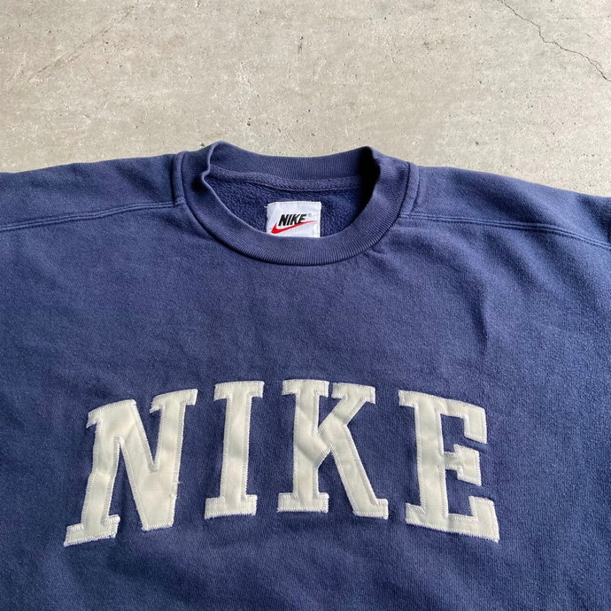 古着 90年代 NIKE ナイキ フロントビッグロゴ刺繍 スウェット トレーナー メンズS-M相当 | 古着通販 cave古着屋