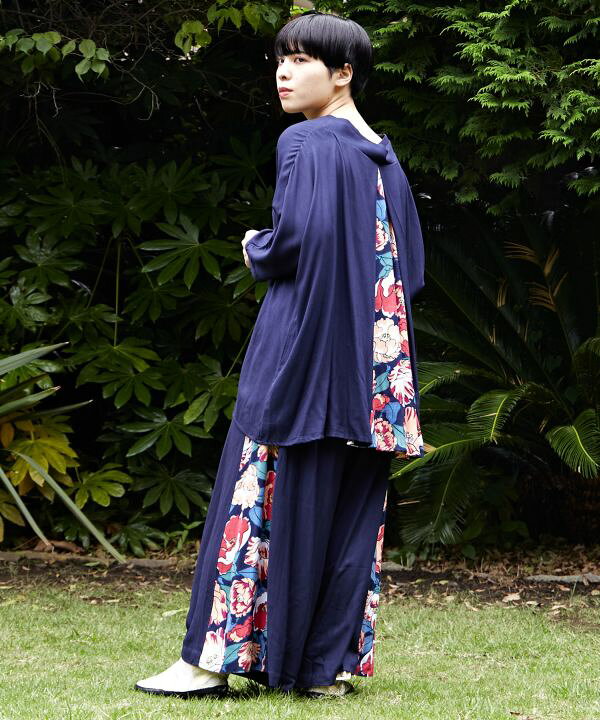 楽天市場 倭物やカヤ公式店 花ざかり八掛ｔｏｐ 和柄 和モダン 和服 レトロ ファッション レディーストップス 7ia 1309 アミナコレクション 公式