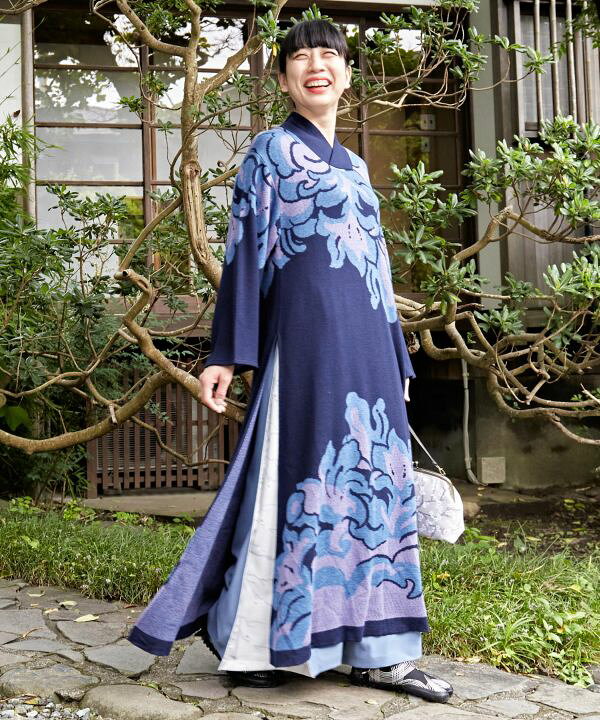 楽天市場 倭物やカヤ公式店 寒露の竜胆ワンピース 和柄 和モダン 和服 レトロ ファッション ワンピース 76b 2311 アミナコレクション 公式