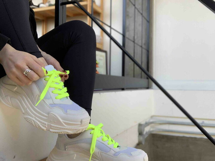 楽天市場 シューレース 靴紐 蛍光 ネオンカラー 約幅8mm 長さ1cm 160cm メール便対応 靴紐1 000円以上購入で送料無料 シューズアクセサリー 平紐 平型 柄紐 男女兼用 スニーカー ダンス衣装 ギフト ２本１組 Ccilu チル 公式ショップ