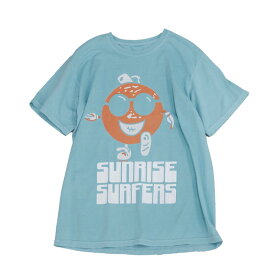 【SALE 29%OFF】SURF IS DEAD / サーフイズデッド Sunrise Surfers T Blue Tシャツ 半袖 オレンジ MENS メンズ LADIES レディース ユニセックス 送料無料　　当店通常価格：8,250円(税込)