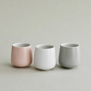 AbVB I[o Ovale JJbv Jbv ALESSI REB01/76