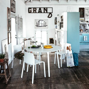 }WX `FAt@[Xg MAGIS Chair First `FA CX ֎q _CjO`FA 