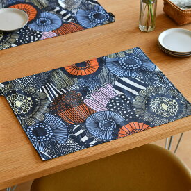 マリメッコ プレイスマット シルトラ プータルハ ホワイト×ライトイエロー marimekko Siirtolapuutarha ネイビー 紺 おしゃれ かわいい 送料無料