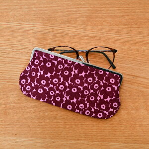 }bR ܌ |[` sbNClEjbR sN×_[Nbh marimekko Pikkuinen Unikko Silmalasi kukkaro  킢 lC 