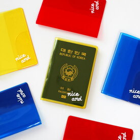 【半額クーポン】 2nul Clear Color Passport Cover パスポートケース クリア パスポート 旅行用品 トラベル用品 旅券 かわいい シンプル 面白い 薄い