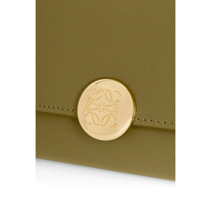 loeve ペブルバーティカルウォレットスモール色オリーブ - 三つ折り財布 