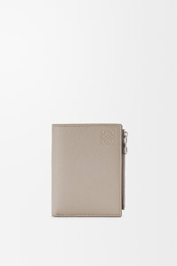 Gx LOEWE 2025H~Y X RpNg EHbg zi\tgOCJ[tjyR_ zyzyKiz