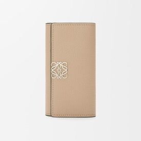 ロエベ LOEWE 2025秋冬レディース アナグラム キーケース（ペブルグレインカーフ）【サンド 】【送料無料】【正規品】