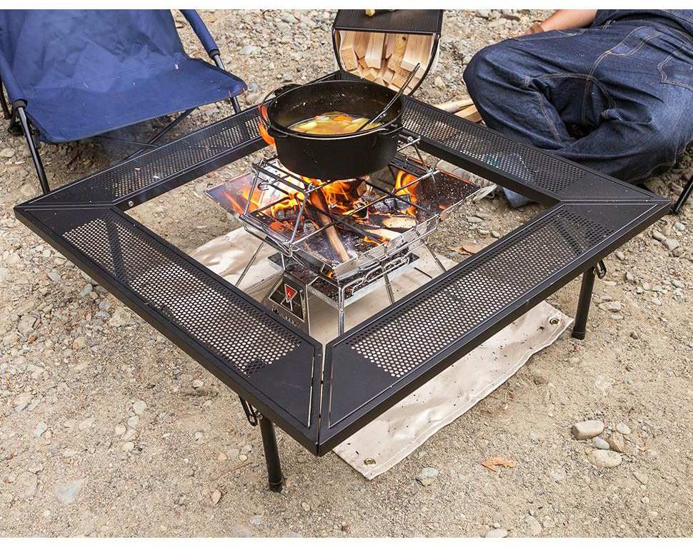 ロゴス LOGOS アイアン囲炉裏テーブル キャンプ アウトドア 焚き火 グリル 簡単組み立て 収納バッグ付 | CELLUTANE【セルタン】