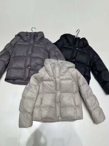 fB[X ptWPbg H~ Z t[ht   zCg_bN_E ےg AE^[ g _ER[g {[VGbg [YtBbg ۉ EBY R[g