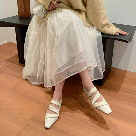 レディース パンプス メリージェーン 本革 羊革 スクエアトゥ 太ヒール ローヒール チャンキーヒール ストラップ 疲れにくい 安定感 柔らかい 上品 レトロ クラシック 大人可愛い きれいめ 通勤 オフィス フォーマル アイボリー オフホワイト ベージ