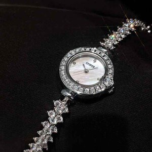 ���f�B�[�X �r���v ������ �y�� �t���W���R�j�A �C���X�^�� ���O �f�U�C�� �t�@�b�V���� �A�N�Z�T���[ �G���K���g �X�^�C���b�V�� ����g�� �ʋ� �r�W�l�X �J�W���A�� ��i �P��