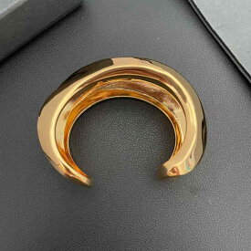 ブレスレット オープンデザイン 高級感 シンプル 個性的 ボリューム風 レトロ 手首アクセサリー 欧米スタイル 軽奢風 ユニセックス 装飾品 ファッションジュエリー 日常使い ギフト向き 金属製 洗練デザイン モダンアート風 スタイリッシュ トレンドアイ