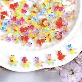 レディース ネイルパーツ 鯉 金魚 3D 立体 樹脂 グラデーション 箔押し 和風 チャイナ風 セルフネイル DIY 素材 セット ハンドメイド 封入 デコパーツ レジンパーツ ニュアンス 華やか おしゃれ 上品 アート用品