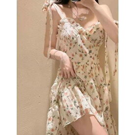 レディース ワンピース キャミソールワンピース 花柄 小花柄 フリル ウエストマーク 細見え 上品 大人可愛い きれいめ フェミニン レイヤード リゾート 春 夏