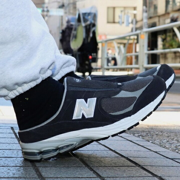 ニューバランスミュールサンダル日本未発売 