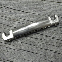 楽天市場】montreux compensated tailpiece nickelの通販
