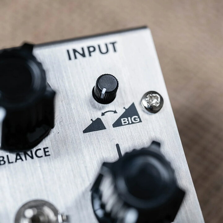 楽天市場】【即納可能&送料無料】RoShi Pedals DEZZYNER result 