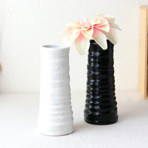 フラワーベース｜丁寧に作られた日本製！人気のおしゃれな花瓶のおすすめは？
