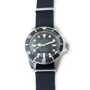VAGUE WATCH GRY FAD Depths Black�ENATO�x���gCG�J�X�^����������