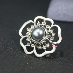 送料無料 冠婚葬祭 真珠 超大粒13.5mmパール1粒 ブローチ 花珠級貝パールブローチピン フラワー 母の日 ブラック ギフトラッピング ギフト プレゼント 贈物 お土産 ハロウィン