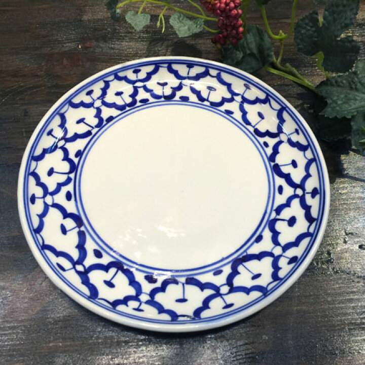 楽天市場】【平皿 16cm】青白陶器青白食器パイナップル柄陶器 小鉢タイ料理アジアン料理タイ雑貨 : タイ雑貨のチャイディーキッチン