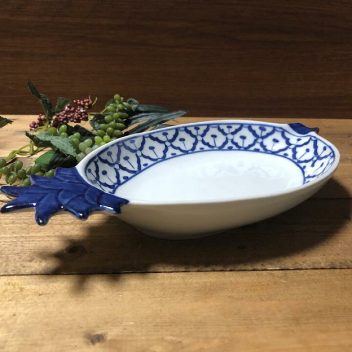 楽天市場】【パイナップル20cm】お皿青白陶器青白食器パイナップル柄陶器 小鉢タイ料理アジアン料理タイ雑貨 : タイ雑貨のチャイディーキッチン