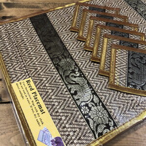 【ランチョンマット(大サイズ)】【象柄×6枚組・茶】(テープ幅細)・ランチョンマット&コースター6枚セット・葦がしっかり編まれて、丈夫に作られています・象のテープ(金糸)で豪