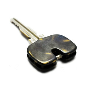 【メール便対応】【当店限定】goodvibrationsグッドバイブレーションズOLDPOINTオールドポイント真鍮製ロゴ入りプレーンキーヘッドカバーアンティークブラス加工2重リング付きキーカバーおしゃれキーキャップかっこいいメンズキーケースキーメット