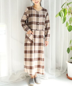 \宅配便送料無料/ マタニティ ワンピース パジャマ 冬 秋 前開き 部屋着 綿100% 長袖 授乳口付き フランネル ネル 起毛 ロング丈 ネグリジェ 秋冬 無地 チェック柄 可愛い 産前 産後 入院 Ro