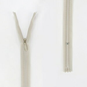 YKK RV[t@Xi[ 22cm J[No.572