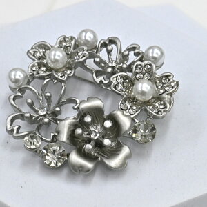 u[` AeB[N ^ p[  [X Zj[  Ǝ w  