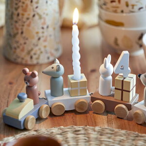 yo[Xf[ fR[Vz Bloomingville MINI u[~OB ~j Lhz_[  a LO t io[ Aj}  q LbY[ rO CeA