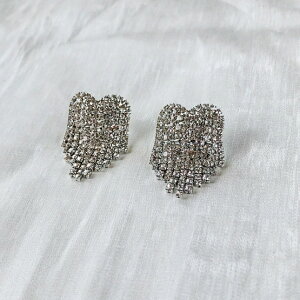 sAX fB[X gh lCg oN򉻂y߂ v AeB[N ɓ l킢