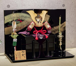 五月人形 兜飾り 兜 江戸甲冑 加藤鞆美 平安豊久 三分の一 源義経萌黄裾濃 GG-146 p61