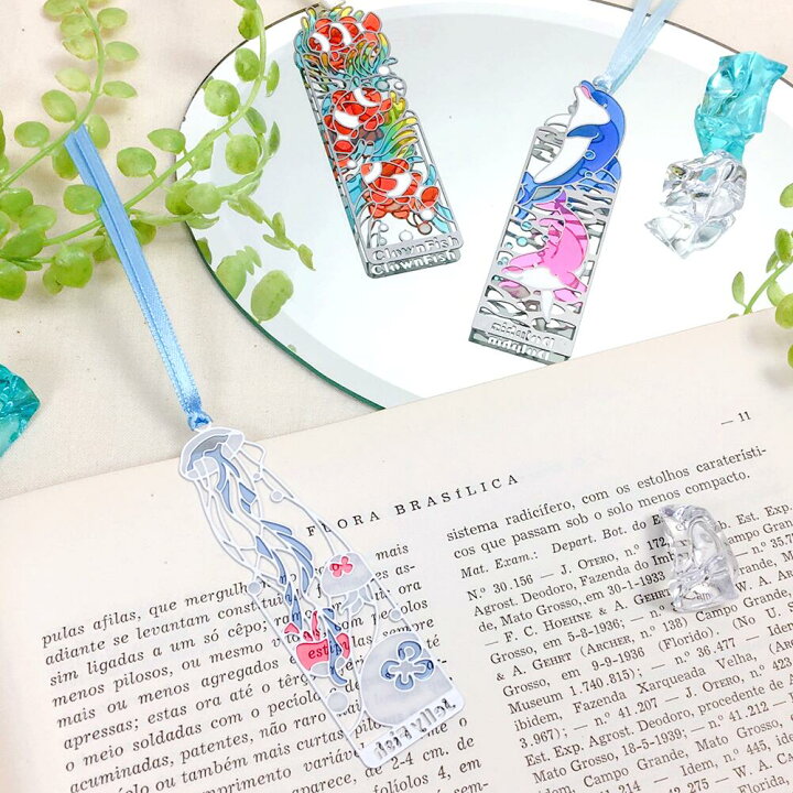 楽天市場 ステンドグラス 風 ブックマーカー 海 9cm 金属製 シルバー ホワイト おしゃれ 読書 しおり カワウソ カピバラ サメ チンアナゴ シャチ イルカ クマノミ ペンギン ウミガメ 智光 Chico Store