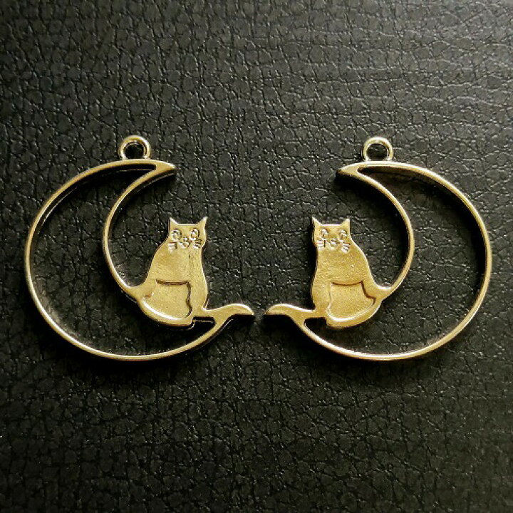 楽天市場】メタルチャーム 猫 フラット CAT moon 月と猫 ゴールド  