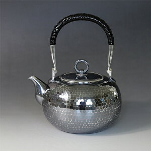 e[ { 瓰 E600ccłȋN͗lESEOc}~ /r  / is